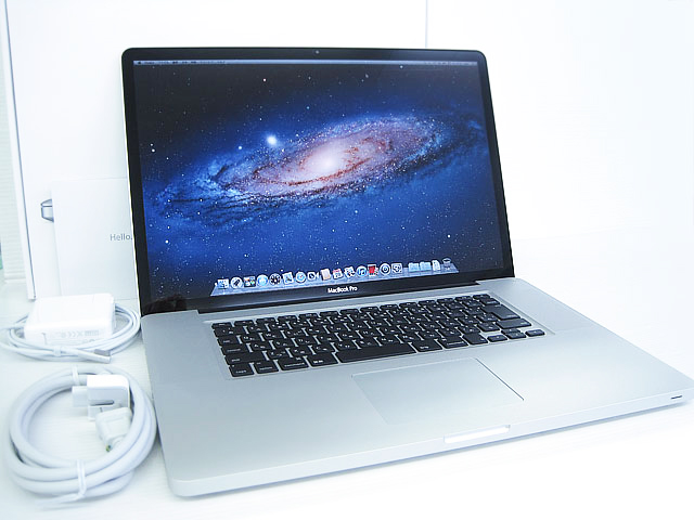 中古MacBook Pro Core i7 2.4GHz 17インチ クアッドコア MD311J/A