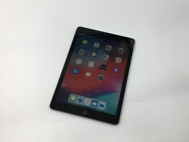 iPad 第6世代 Wi-Fiモデル 32GB SpaceGray MR7F2J/A Apple版 通販 -Mac