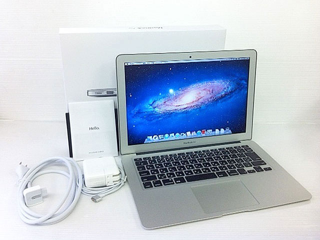 中古MacBook Air Core i5 1.8GHz 13.3インチ MD231J/A